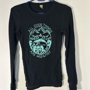 Salmon Sisters lightweight waffle tee